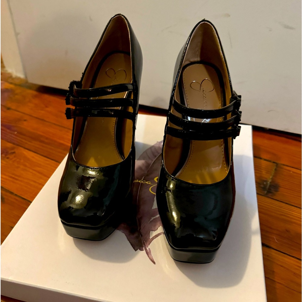 Jessica Simpson double strap MaryJane platforms size 6 never worn